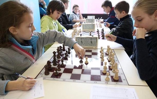 Спортивний інтелект: в Ірпені відкрили новий шахово-шашковий клуб
