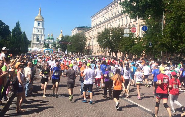 В Киеве на выходных перекроют центр и мосты