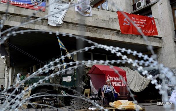 Париж: Потрібно прийняти поправку про статус Донбасу