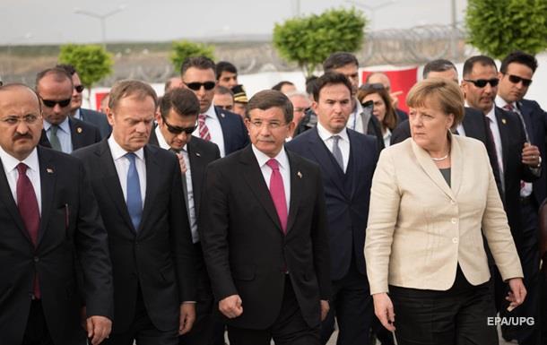 ЕС выделит Турции миллиард евро на сирийских беженцев