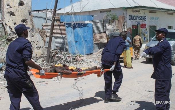 В Сомали обрушилась мечеть: погибли 15 человек
