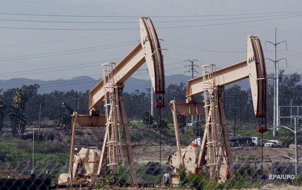 Нафта дорожчає через зниження її видобутку у США