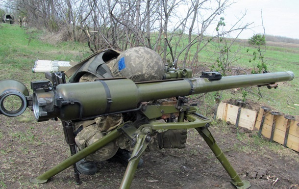Обстрелов на Донбассе стало меньше