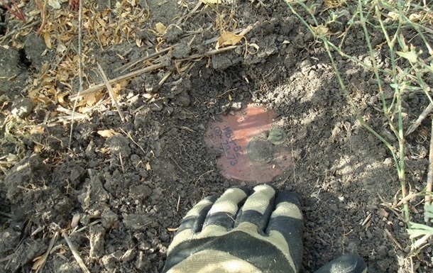 В Донбассе трактор подорвался на мине, есть жертвы