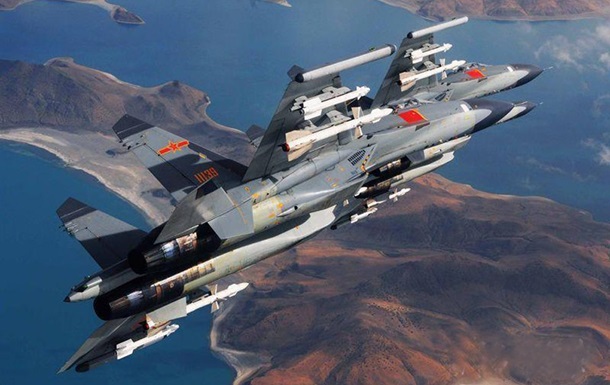 Редкий случай: ВВС Китая перехватили американский разведчик