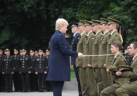 Военное руководство Литвы отправляют на кладбище