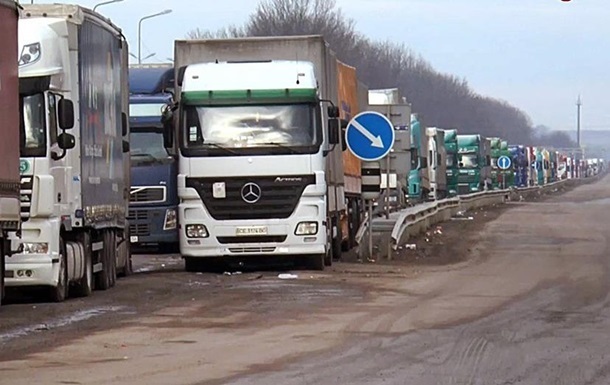 В Украине запретили движение грузовиков при температуре свыше 28 градусов