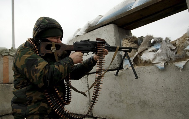 Сутки в АТО: обстрелы у Донецка и Мариуполя