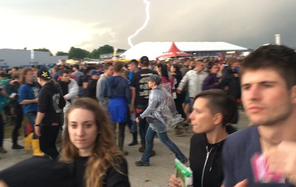 Из-за молнии на рок-фестивале в Германии пострадали 42 человека