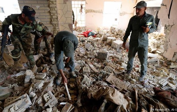 Иракские военные нашли близ Эль-Фаллуджи могилу с сотнями тел