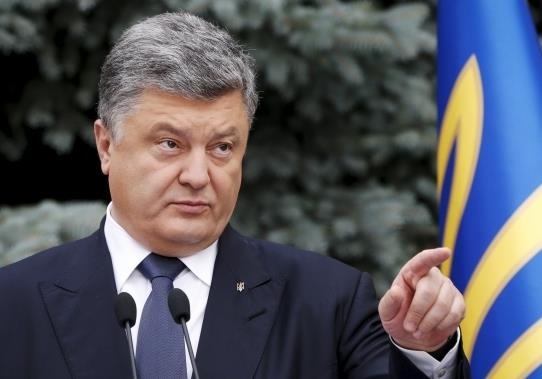 Президент Порошенко подкупил профсоюз украинских журналистов за гранты USAID
