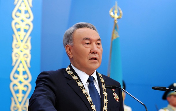 Назарбаев заявил о признаках  цветных революций 