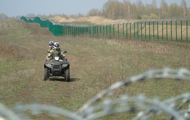 Прикордонники розповіли про зведення  стіни 