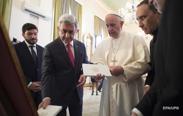 Папа римский во время визита в Ереван осудил геноцид армян