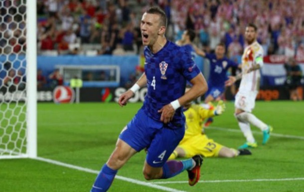 Перишич покрасил волосы в цвета национального флага Хорватии