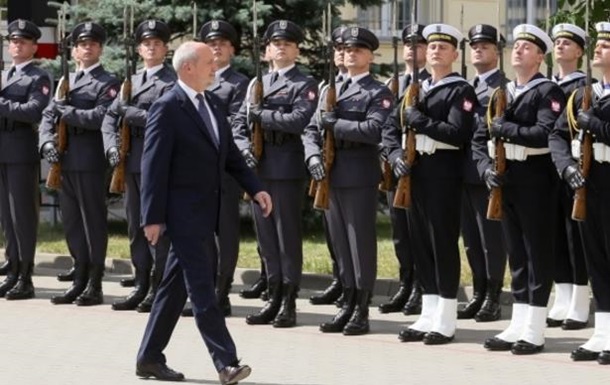 Польша увеличивает расходы на армию 