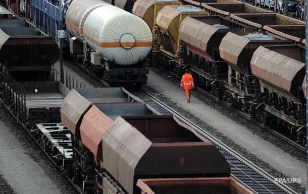Росія затримала 70 вагонів з України в Казахстан