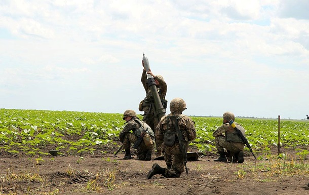 Доба в АТО: обстріли біля Донецька і Маріуполя