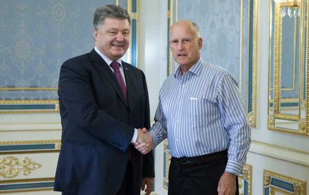 Губернатор Калифорнии пригласил Порошенко в гости
