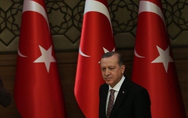 ЗМІ: Президент Туреччини перебуває в безпеці