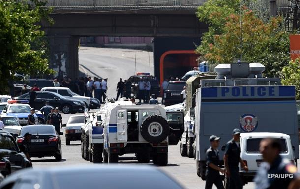 Захоплення поліції в Єревані: затримано 200 осіб