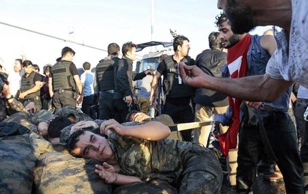 Турецкие военные предприняли попытку переворота