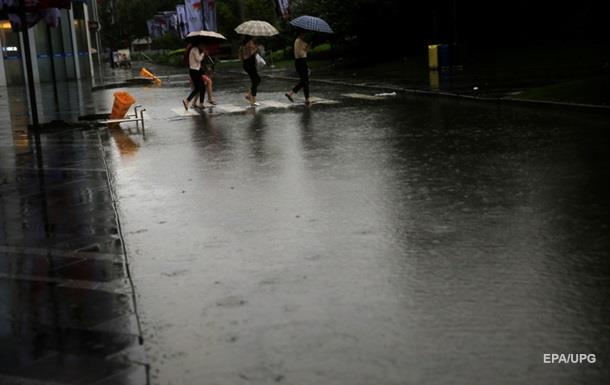 У Пекіні оголошено помаранчевий рівень небезпеки через зливи