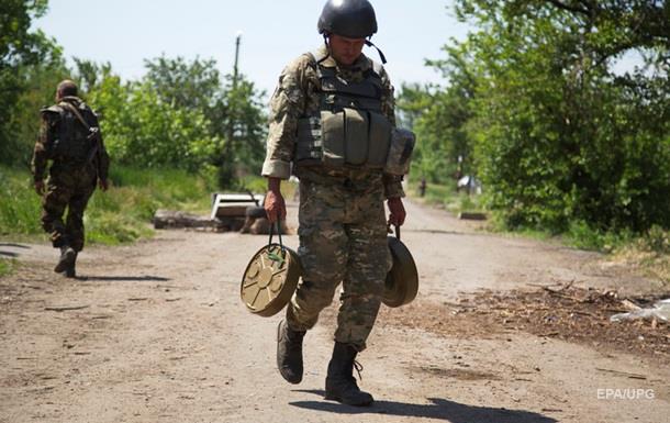 Бои в Марьинке: погиб украинский военный