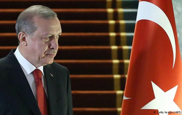 Ердоган пообіцяв відкликати позови за образу на його адресу