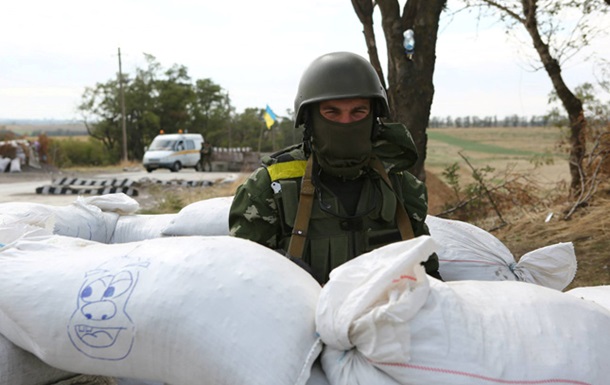 Боец ВСУ застрелил на блокпосту мужчину