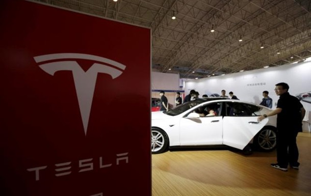 Автопилот Tesla спровоцировал ДТП в Китае