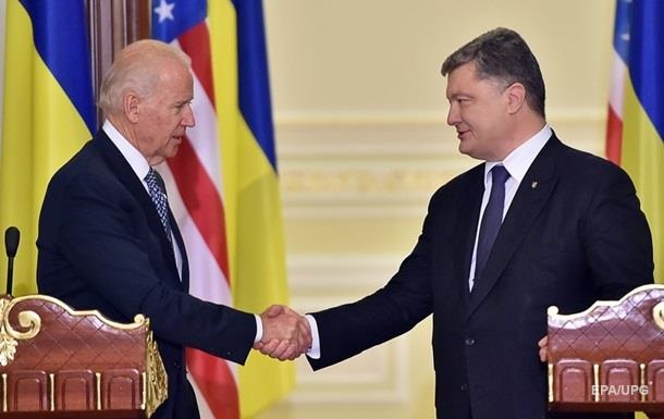 Порошенко и Байден обсудили реализацию Минска-2