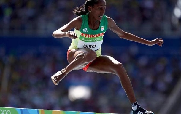 Драма ефіопської бігунки: прохід у фінальний забіг босоніж