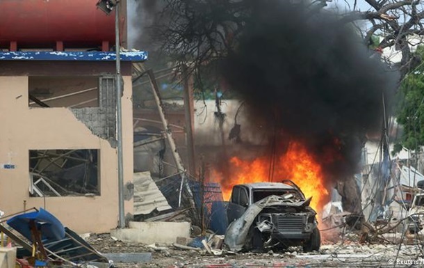 Взрывы в Сомали: более десятка погибших