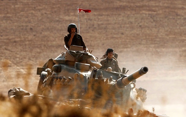 Курди обстріляли турецькі танки у Сирії