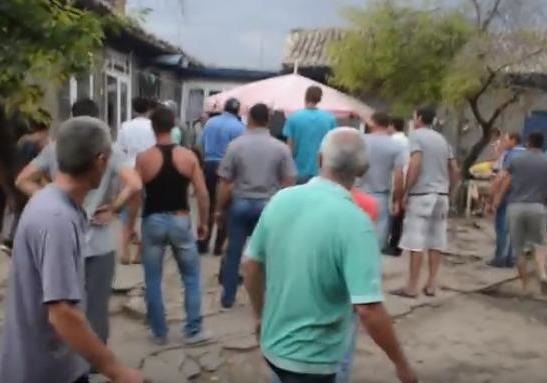 Народний бунт на Одещині: жителі села розгромили поселення ромів