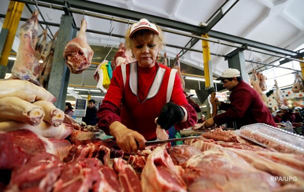 Беларусь временно отказалась от украинского мяса