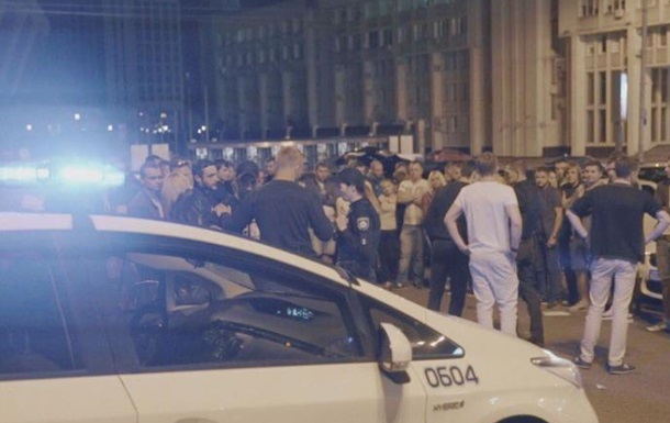 Відбувся перший патруль Києвом Цивільним Корпусом АЗОВ сумісно із «PitBull Kyiv»
