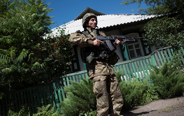 За сутки силы АТО 6 раз обстреляли на Донбассе