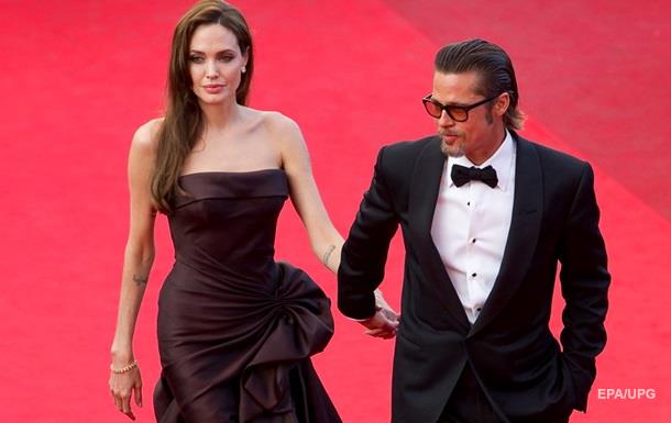 Обнародованы детали брачного контракта Джоли и Питта