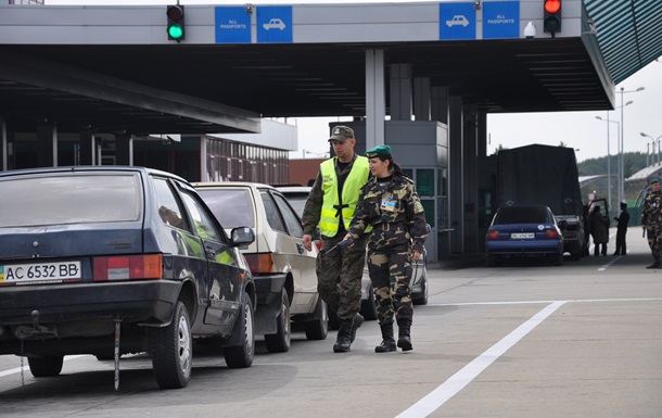 На кордоні з Польщею стоять понад тисячу авто