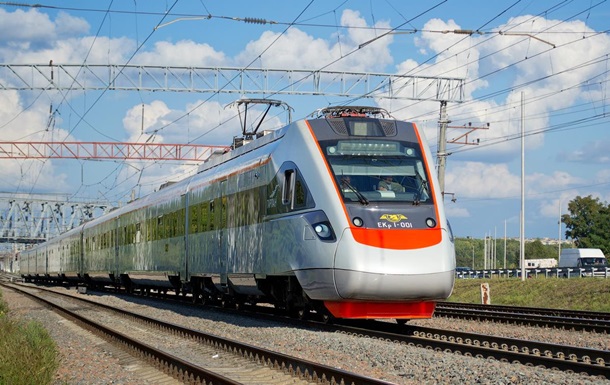 Поезд Интерсити Киев-Запорожье сломался в пути
