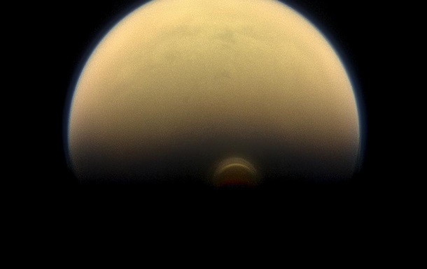 Вчені вперше побачили зиму на Титані