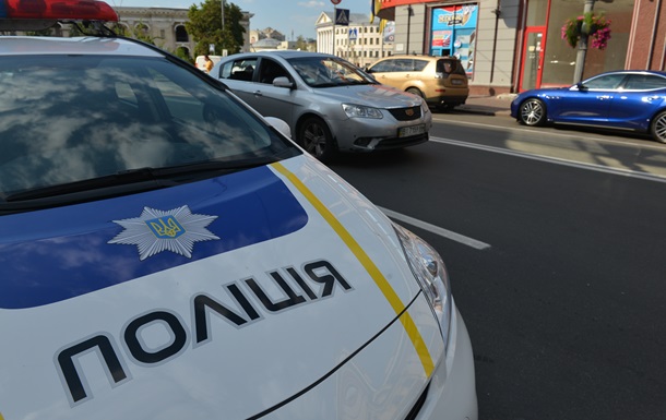 В Одессе полицейскую лишили прав за пьяную езду