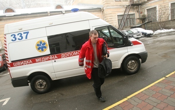 На Донеччині чоловік вистрибнув з четвертого поверху поліцейської дільниці