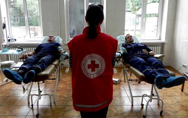 Украина перестает финансировать Красный Крест