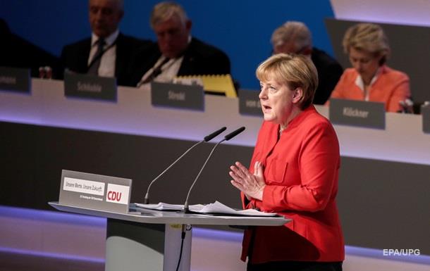 Меркель призвала запретить никаб в Германии