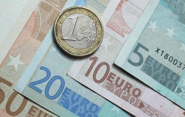 Украинцы стали покупать больше валюты