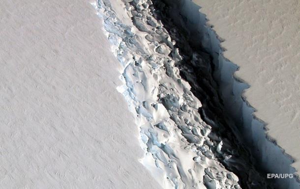 Найближчим часом від Антарктиди відколеться величезний айсберг