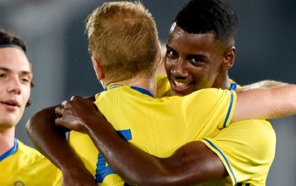 За сборную Швеции забил дебютный гол 16-летний вундеркинд